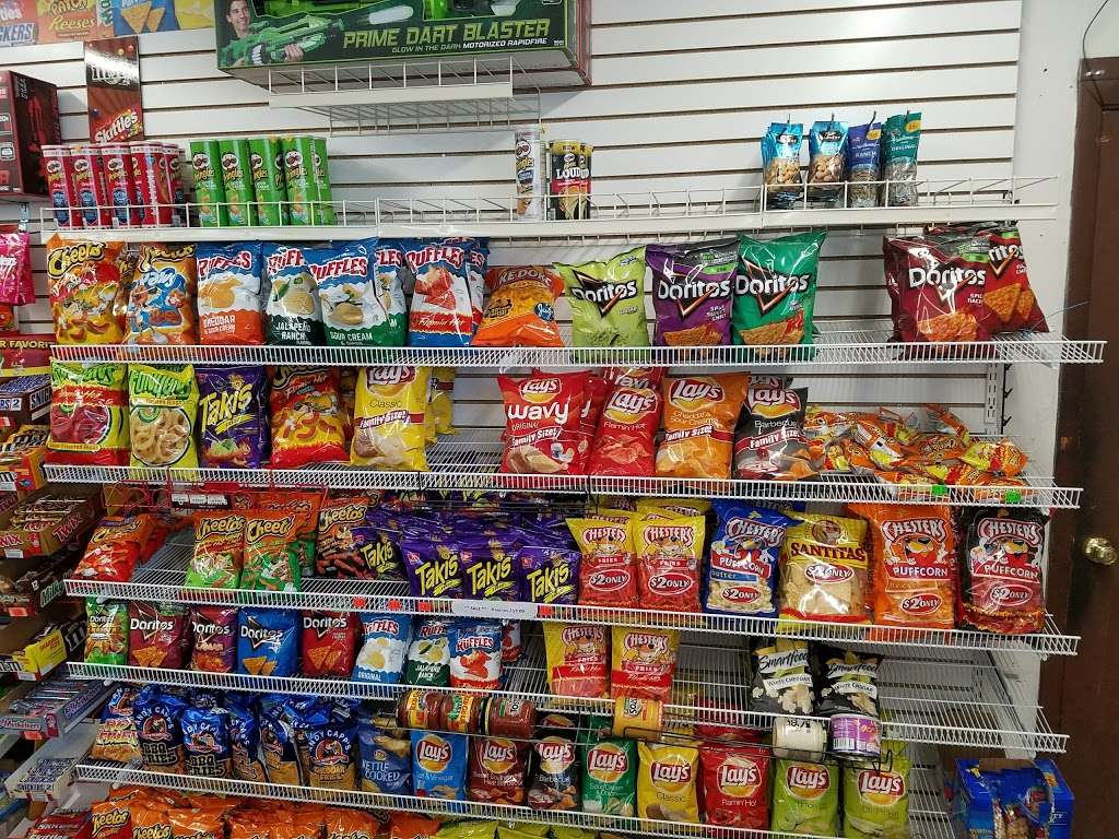 Highland Convenience Store | 3404 Ridge Rd, Highland, IN 46322, USA | Phone: (219) 972-0940