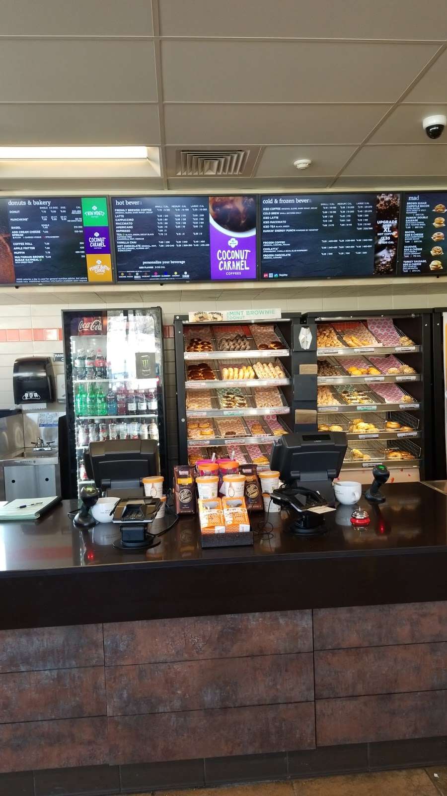 Dunkin | 614 Broadway, Haverhill, MA 01832, USA | Phone: (978) 374-3164