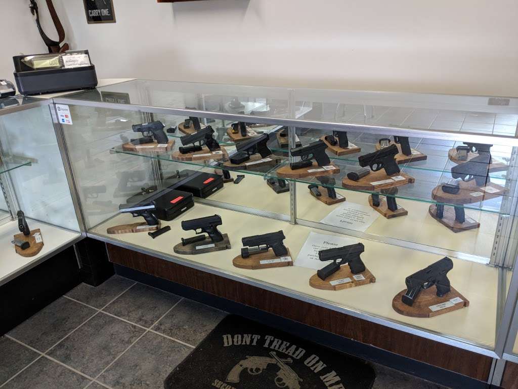 Mikes Guns & Ammunition | 440 S Schuyler Ave, Bradley, IL 60915, USA | Phone: (815) 955-9966