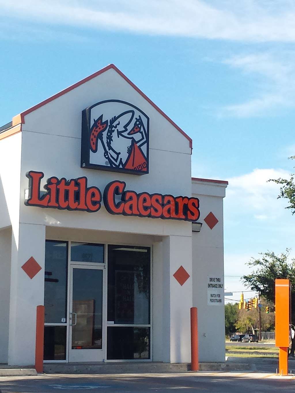 Lil Ceasars | 9527 Poteet Jourdanton Fwy, San Antonio, TX 78211, USA | Phone: (210) 233-1700