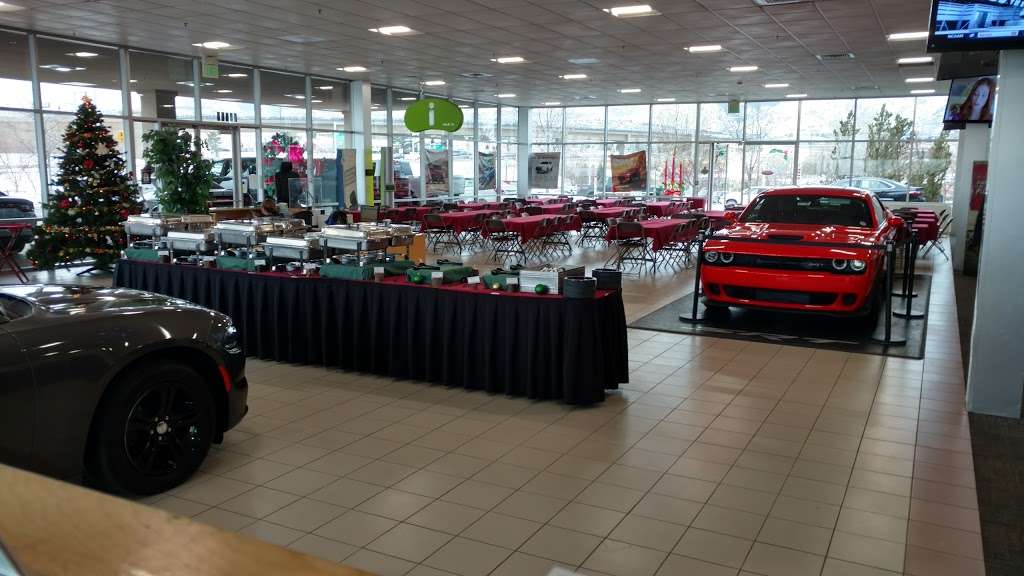 Christophers Dodge RAM | 16655 W Colfax Ave, Golden, CO 80401 | Phone: (303) 238-7311