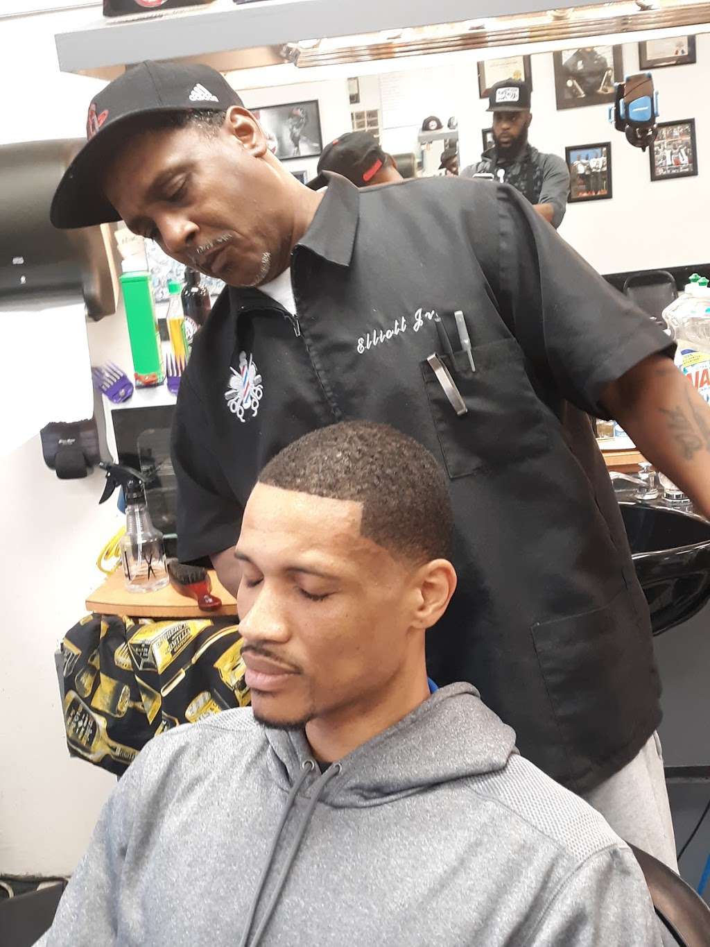 Elliotts 2 Barber Shop | 13030 Woodforest Blvd G, Houston, TX 77015, USA | Phone: (832) 649-4480