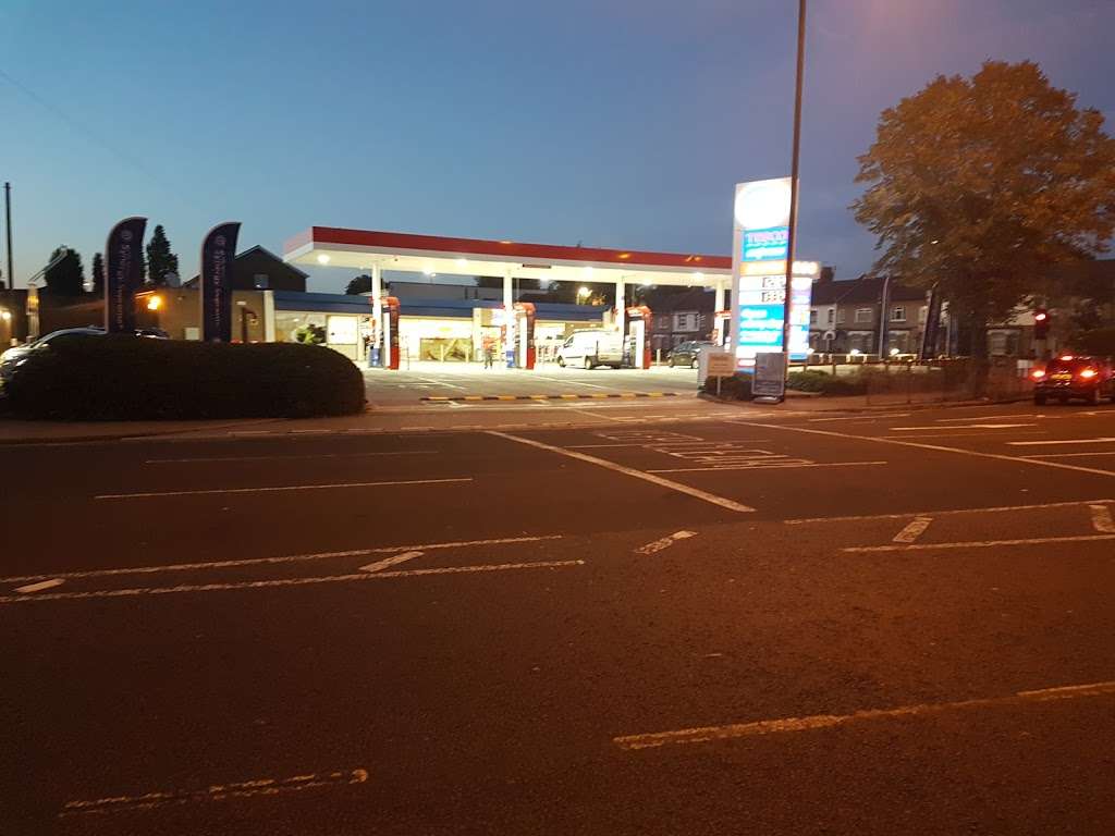 Esso | Jcn.Bullsmoor Lane/Hertford Rd, Waltham Cross EN8 7RS, UK | Phone: 07821 712194