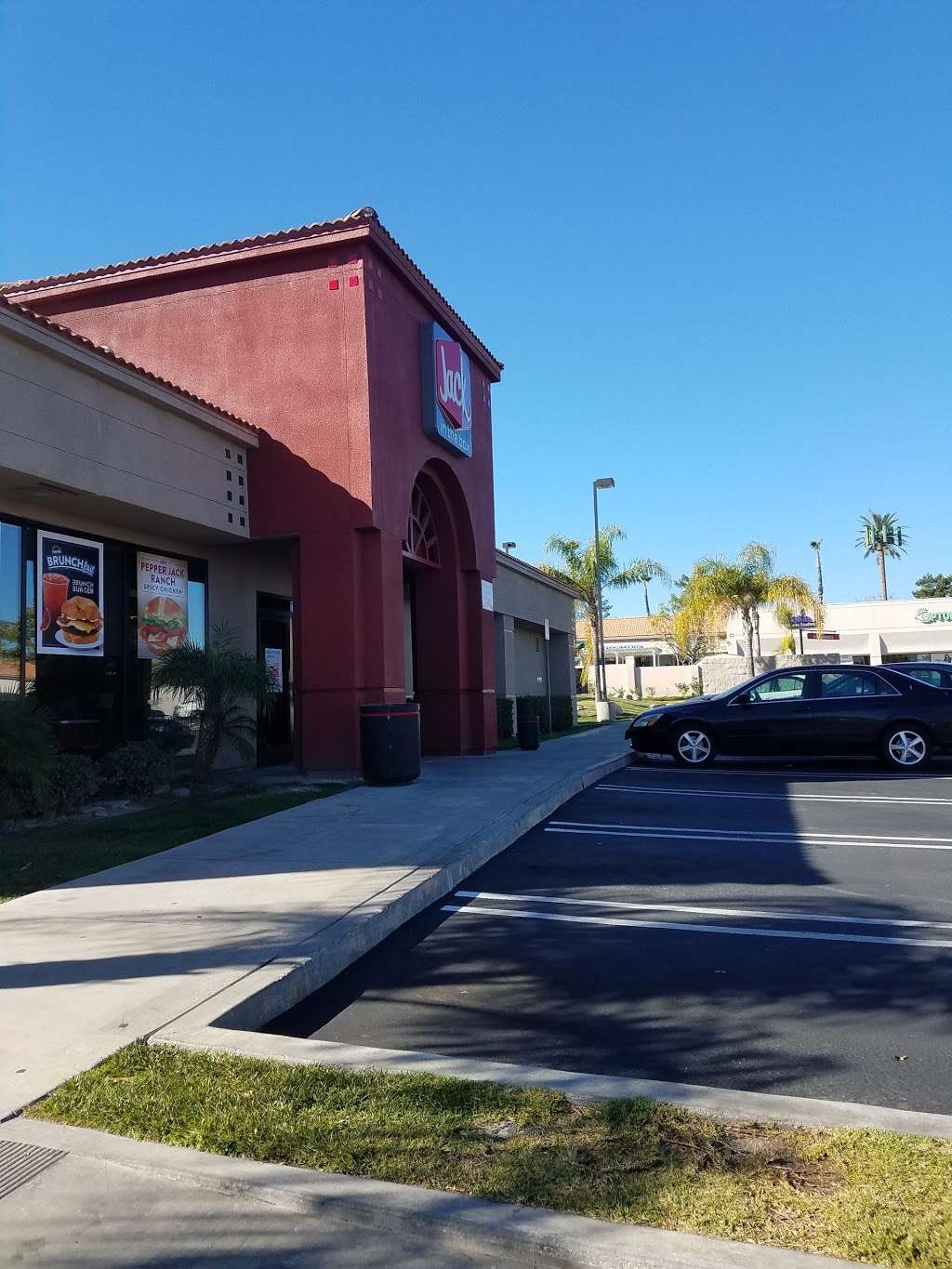 Jack in the Box | 2711 Green River Rd, Corona, CA 92882 | Phone: (951) 272-2037