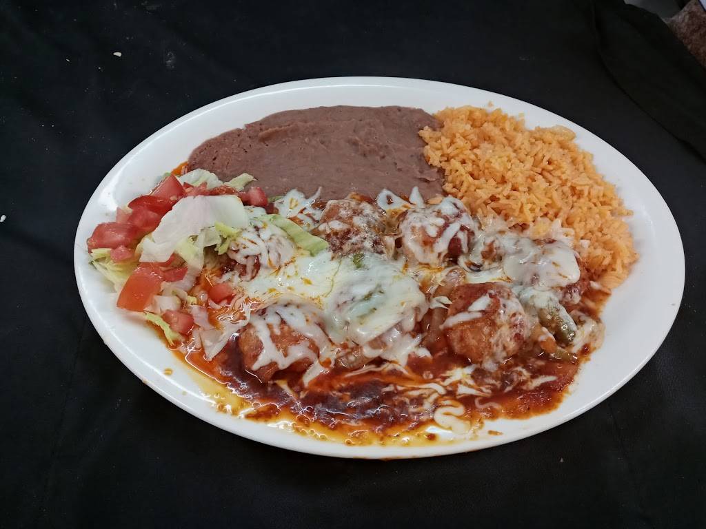 La patrona mexican restaurant and seafood | 19914 Somerset Rd, Somerset, TX 78069, USA | Phone: (830) 429-3413