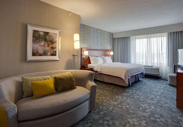 Courtyard by Marriott Republic Airport Long Island/Farmingdale | Two Marriott Plaza, Farmingdale, NY 11735 | Phone: (631) 847-0010