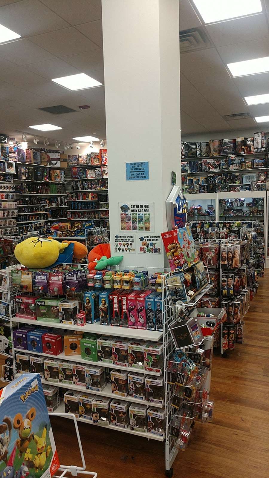 The Toy Vault @ Solomon Pond Mall | 601 Donald Lynch Blvd # 4253, Marlborough, MA 01752, USA | Phone: (508) 624-6246