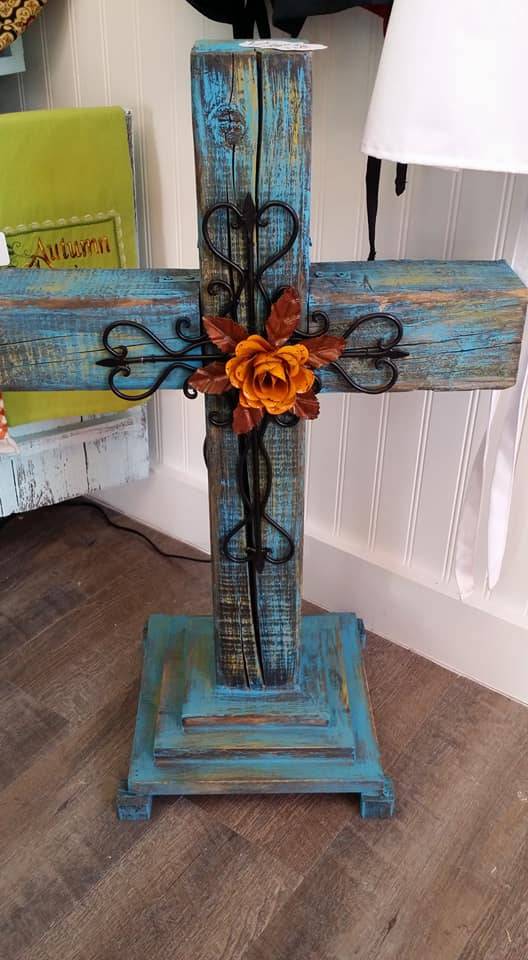 Wild & Whimsy Decor and Boutique | 13105 FM179, Wolfforth, TX 79382 | Phone: (806) 445-4797