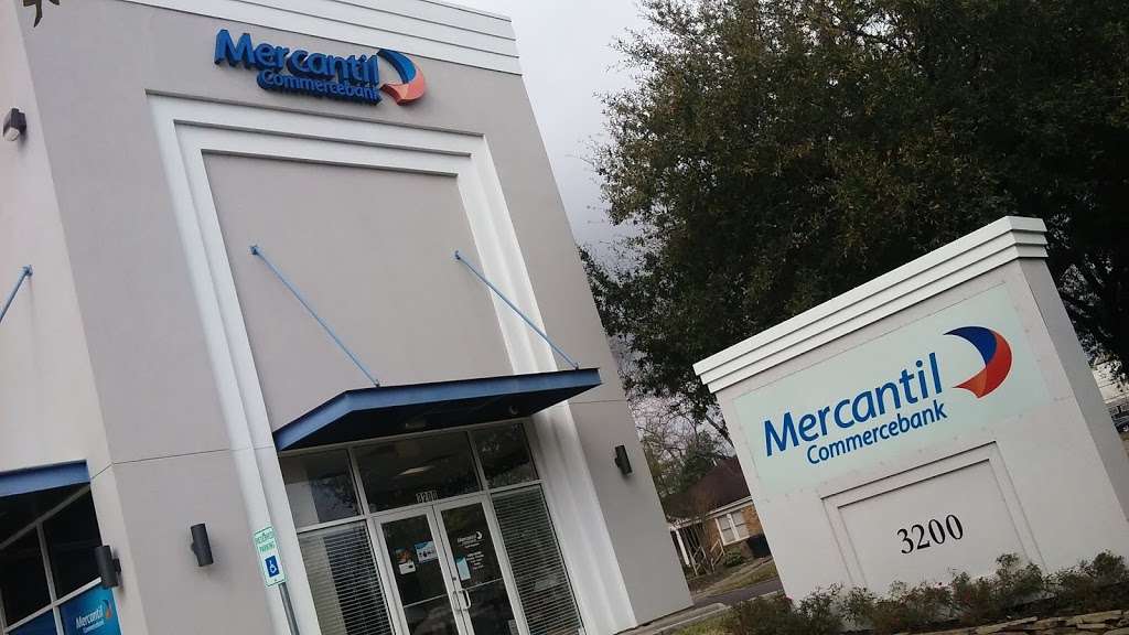 Mercantil Bank | 3200 S Shepherd Dr, Houston, TX 77098, USA | Phone: (281) 417-1880