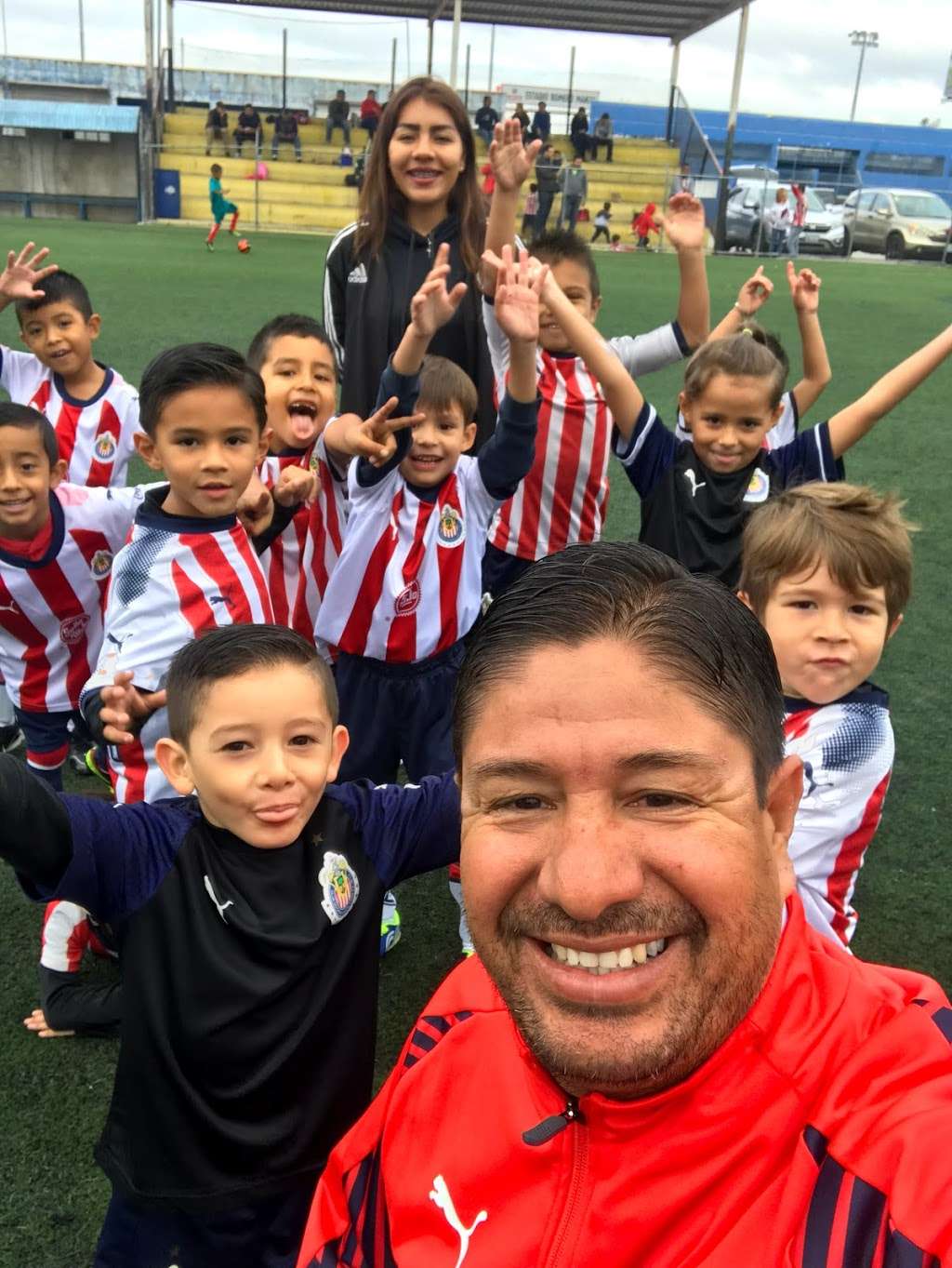 Escuela de Futbol Chivas Rio | Aviación s/n, Zona Urbana Rio Tijuana, 22014 Tijuana, B.C., Mexico | Phone: 664 120 4496