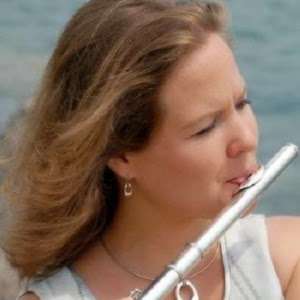 Flute Lessons with Kim Fleuchaus | 200 Riverwoods Rd, Lake Forest, IL 60045, USA | Phone: (773) 793-9993