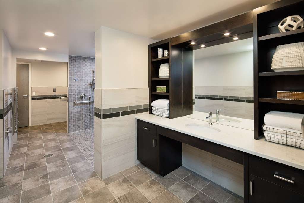 Harmony Healthcare & Rehabilitation Center | 3919 W Foster Ave, Chicago, IL 60625, USA | Phone: (773) 588-9500