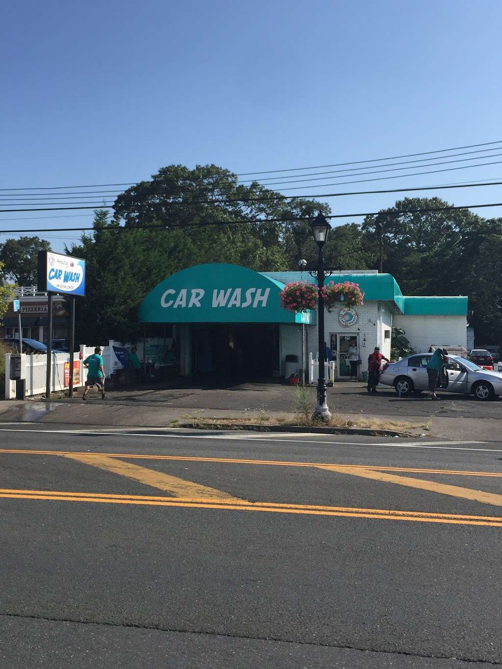 Amity Car Wash & Detail Center | 25 Merrick Rd, Amityville, NY 11701, USA | Phone: (631) 691-5203