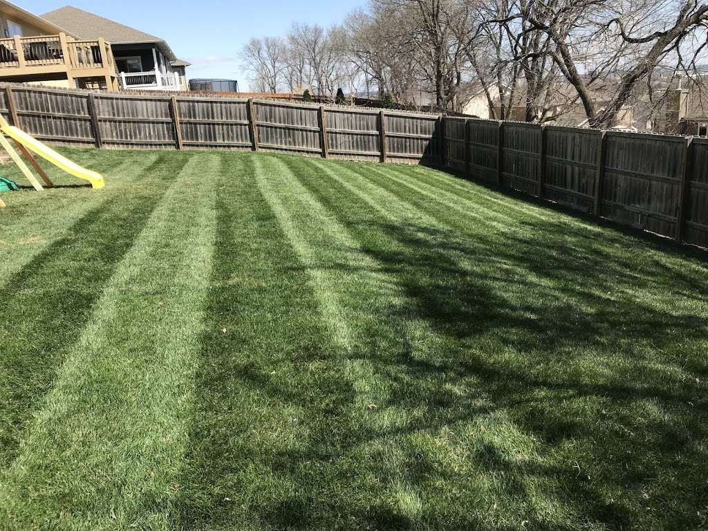 Mount Hope Lawn Care & Maintenance, LLC | 507 North Wren Drive, Lawrence, KS 66049, USA | Phone: (785) 550-5423