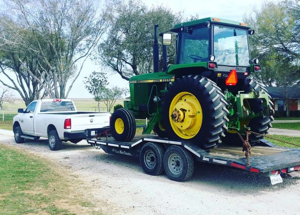 Motor Boy Garage & Hauling | 21874 Priest Rd, Elmendorf, TX 78112, USA | Phone: (210) 896-5046