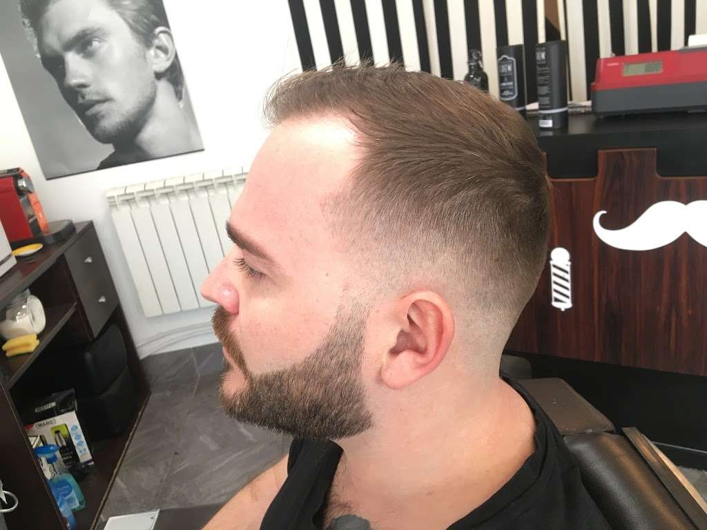 The Italian Barber Shop | 105 Epping New Rd, Buckhurst Hill IG9 5TQ, UK | Phone: 020 8506 1811