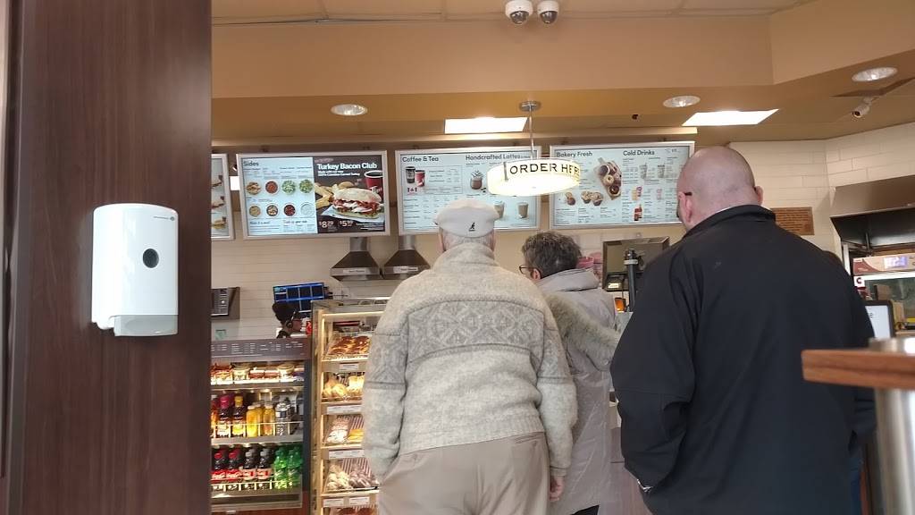 Tim Hortons | 7852 Wyandotte St E, Windsor, ON N8S 1S9, Canada | Phone: (519) 944-0040 Tim Hortons | 7852 Wyandotte St E, Windsor, ON N8S 1S9, Canada | Phone: (519) 944-0040