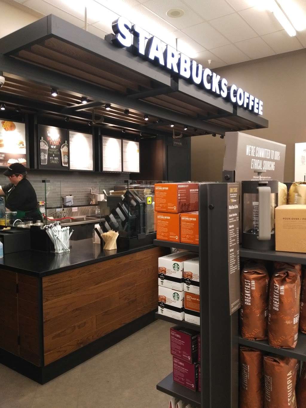 Starbucks | 611 Railroad Avenue, Centreville, MD 21617, USA | Phone: (443) 262-9150