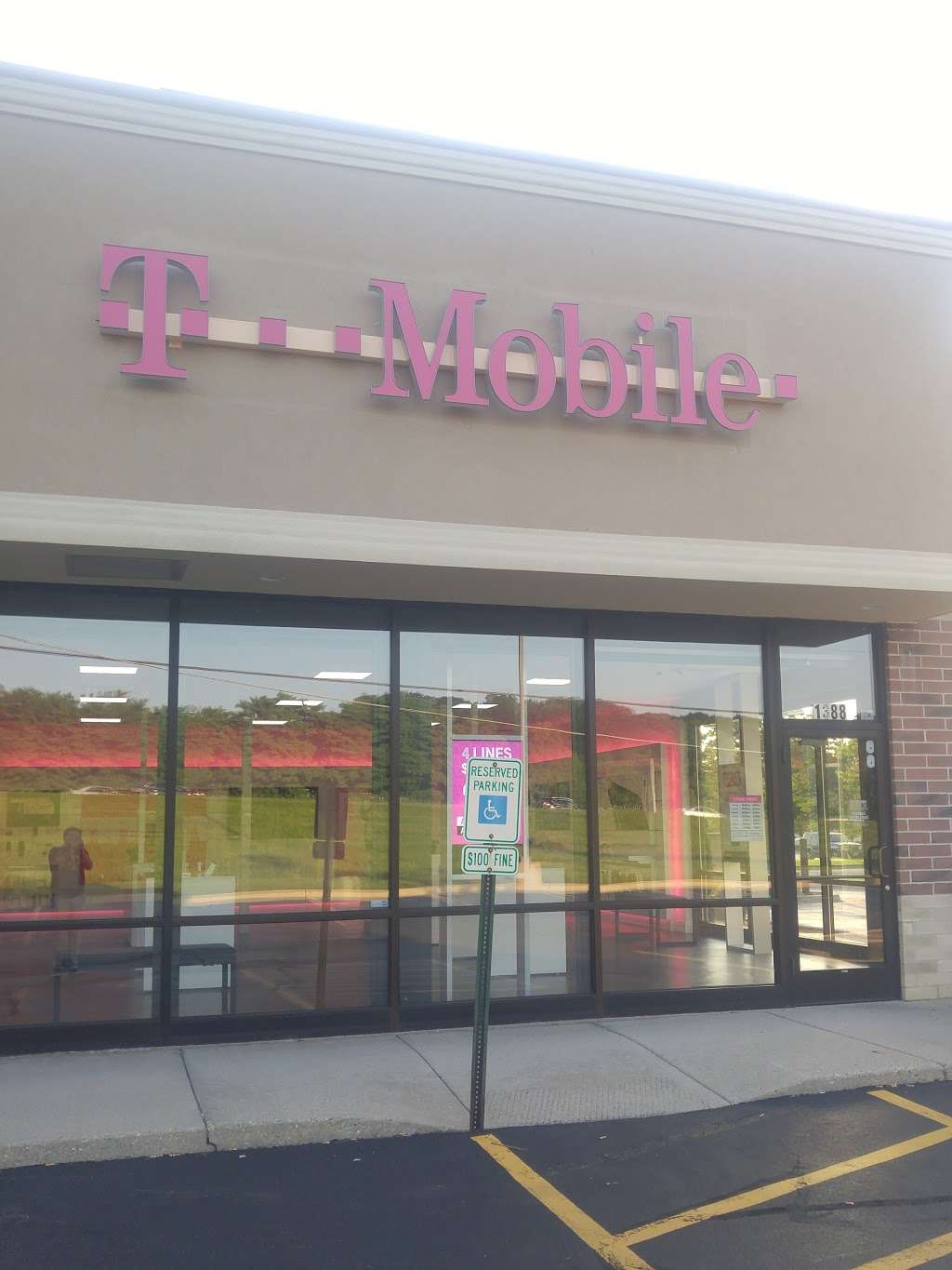 T-Mobile | 1388 S, US-12, Fox Lake, IL 60020, USA | Phone: (224) 225-1037