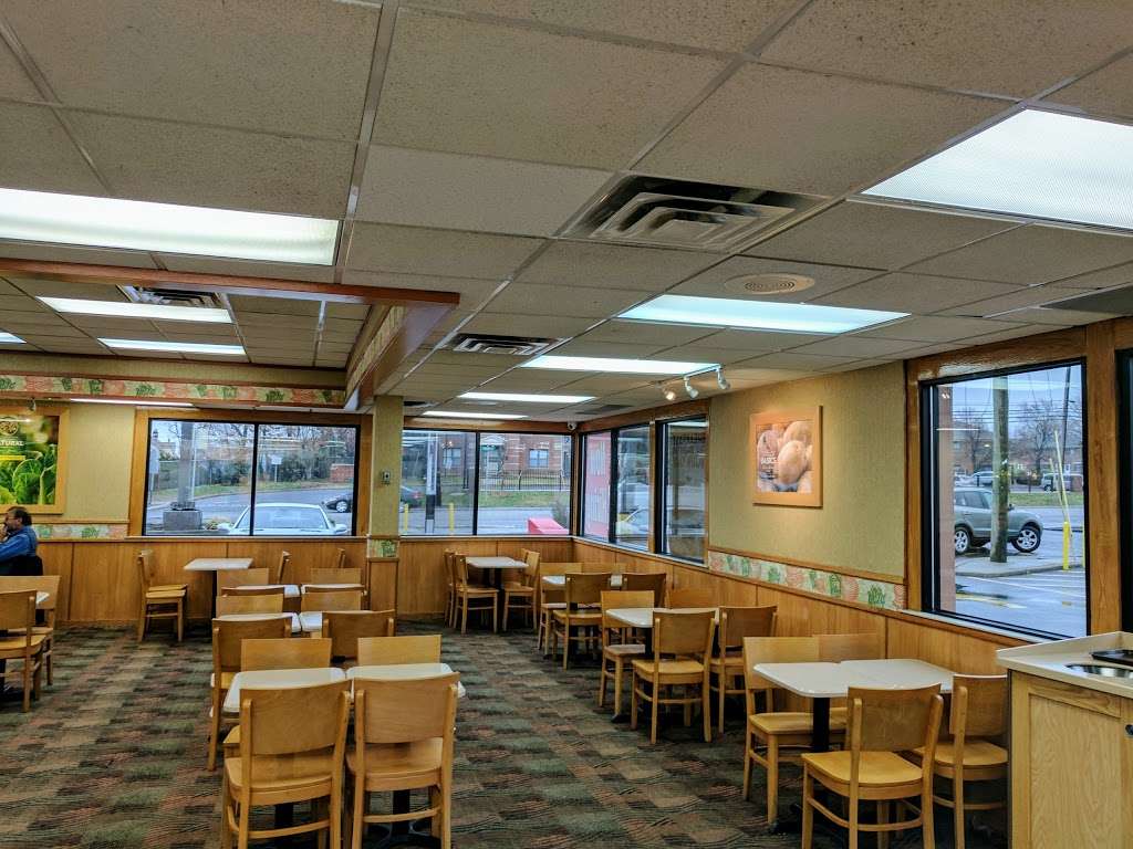 Wendys | 853 Convery Blvd, Perth Amboy, NJ 08861, USA | Phone: (732) 442-4986