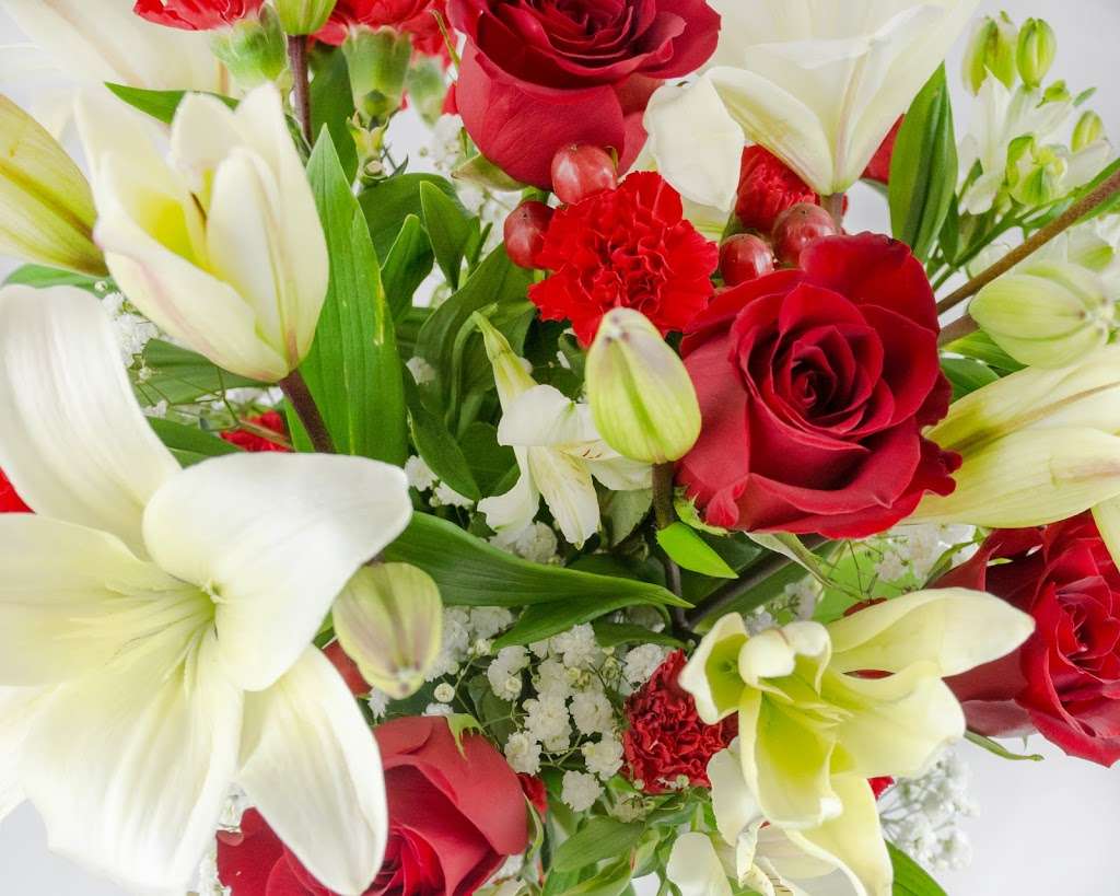 Brooklyn Flowers Florist | 2915 W 5th St, Brooklyn, NY 11224, USA | Phone: (718) 285-3885