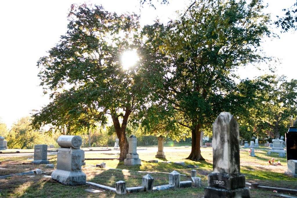 Hollywood Cemetery | 3506 N Main St, Houston, TX 77009, USA | Phone: (713) 227-5109