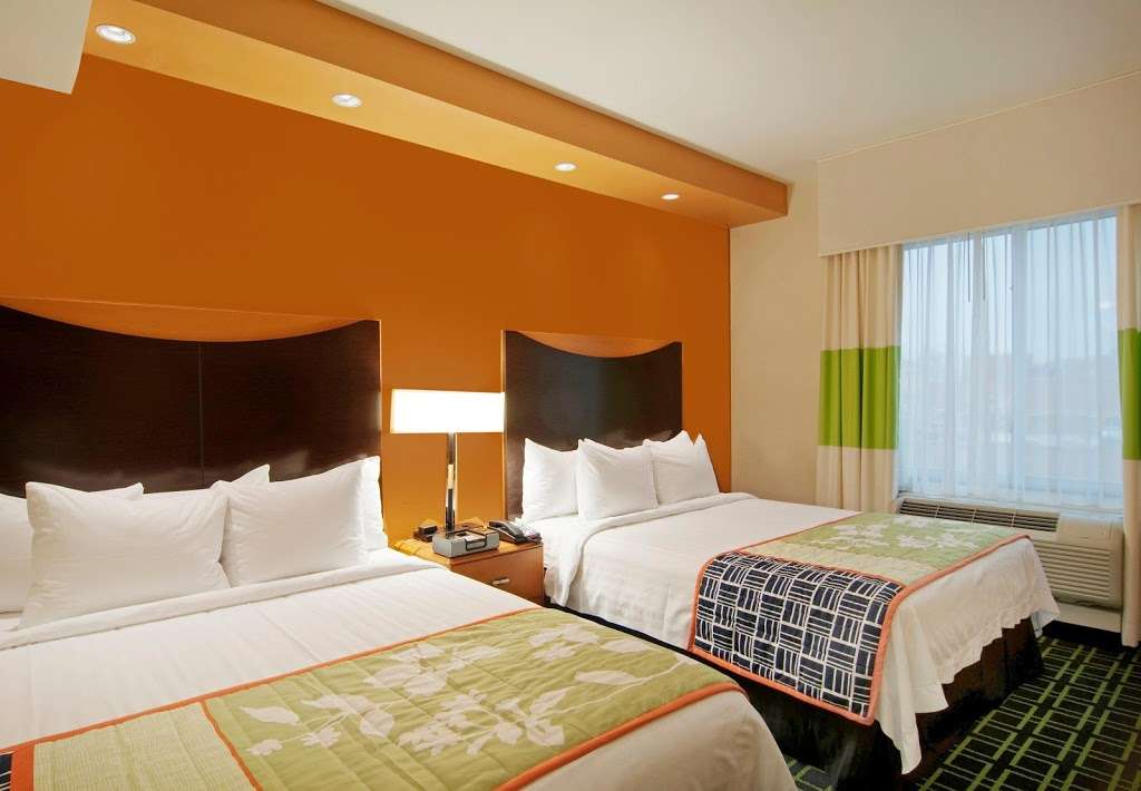 Fairfield Inn & Suites by Marriott Houston Channelview | 15822 E Freeway Service Rd, Channelview, TX 77530 | Phone: (281) 457-0000