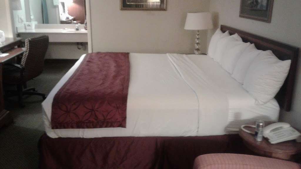 Days Inn by Wyndham Bay City | 407 7th St, Bay City, TX 77414, USA | Phone: (979) 266-0864