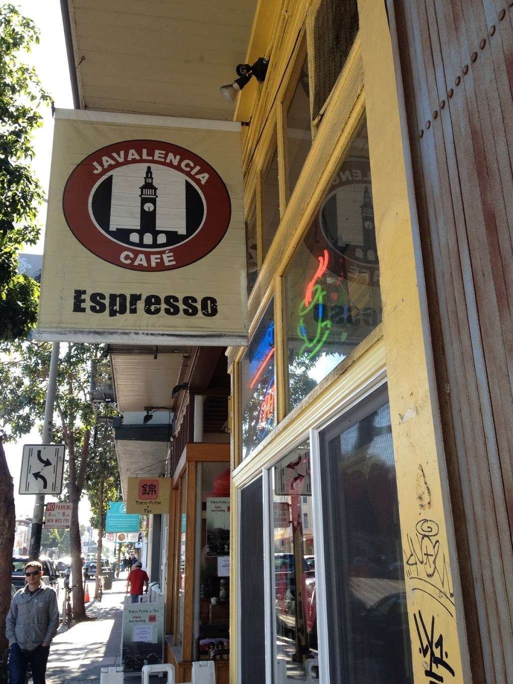 Javalencia Cafe | 920 Valencia St, San Francisco, CA 94110, USA | Phone: (415) 824-4371