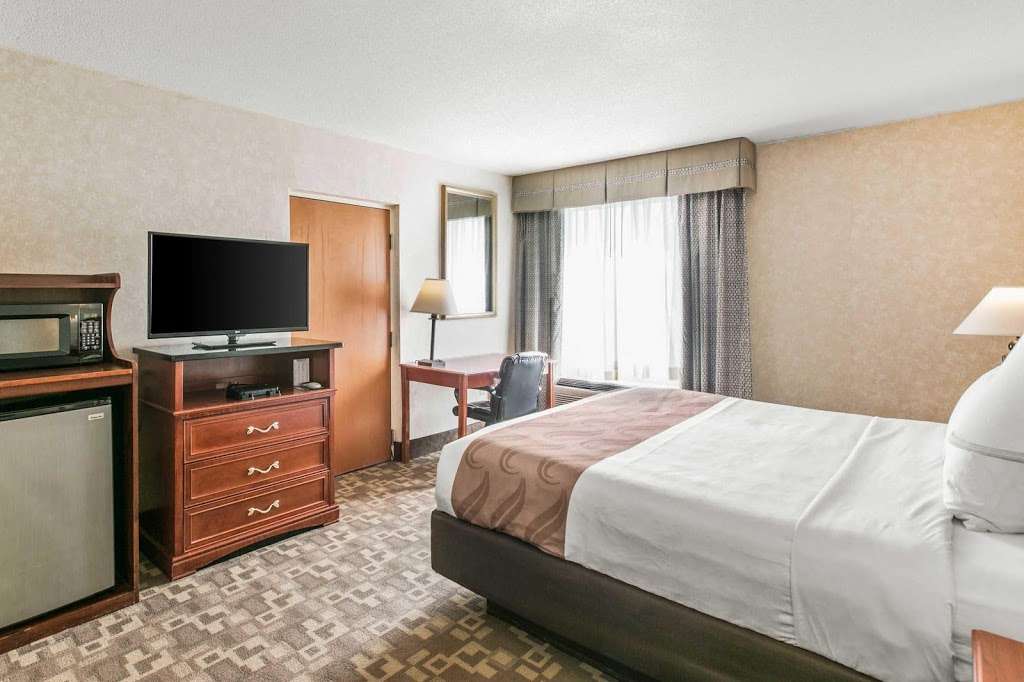 Quality Inn | 21 Cortlandt St, Edison, NJ 08837, USA | Phone: (732) 548-7000