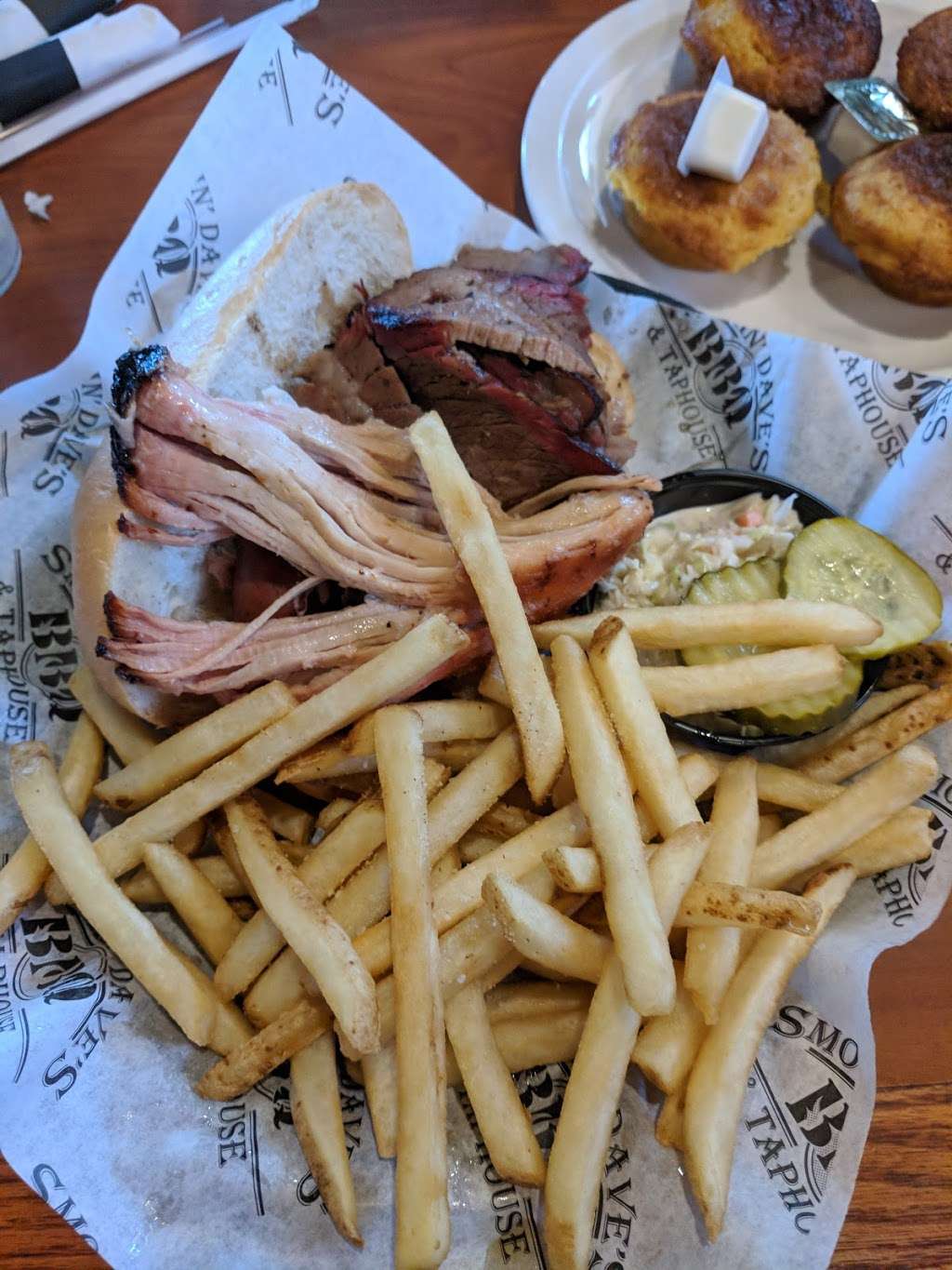 Smokin Daves BBQ & Brew | 228 Main St, Lyons, CO 80540, USA | Phone: (303) 823-7427