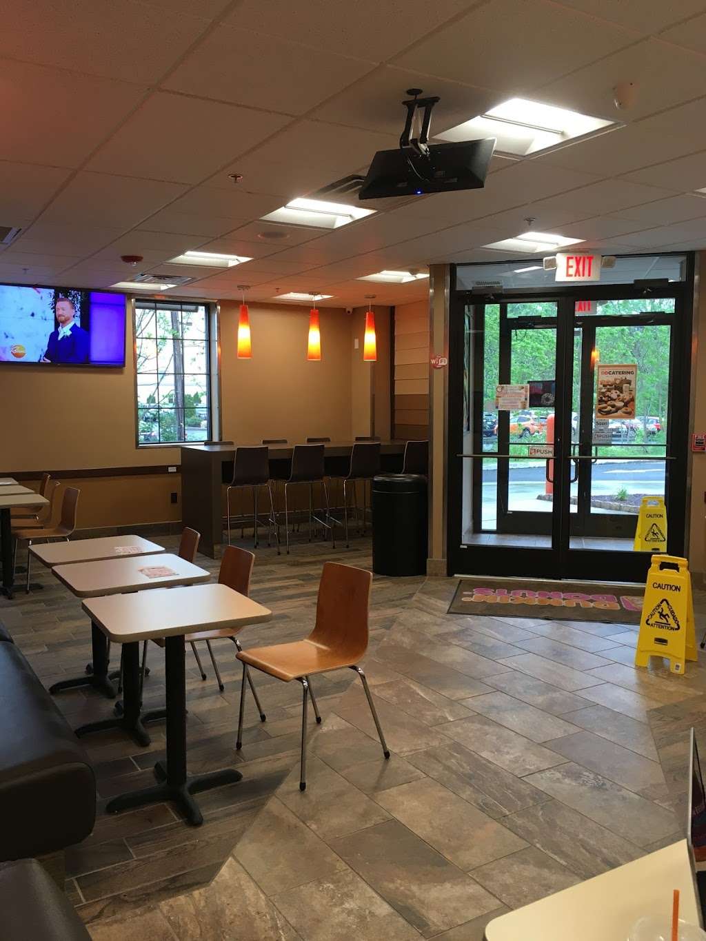 Dunkin | 520 W Pennsylvania Ave, Fort Washington, PA 19034, USA | Phone: (267) 621-4821