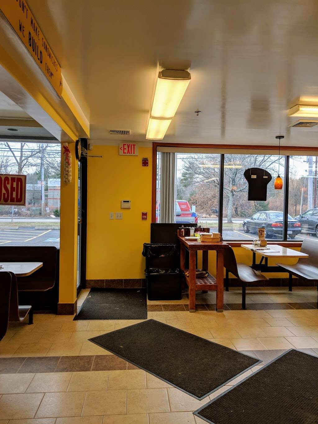 Brown Bag Deli | 125 Weymouth St, Rockland, MA 02370, USA | Phone: (781) 871-3354