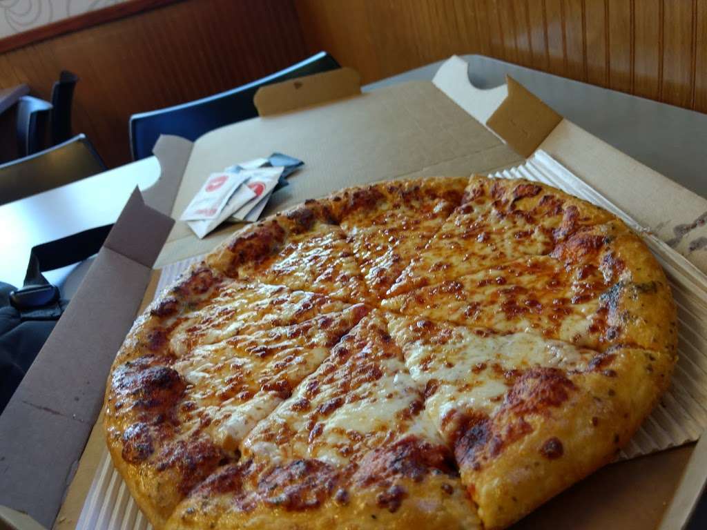 Pizza Hut | 464 N Mathilda Ave, Sunnyvale, CA 94085, USA | Phone: (408) 735-1900