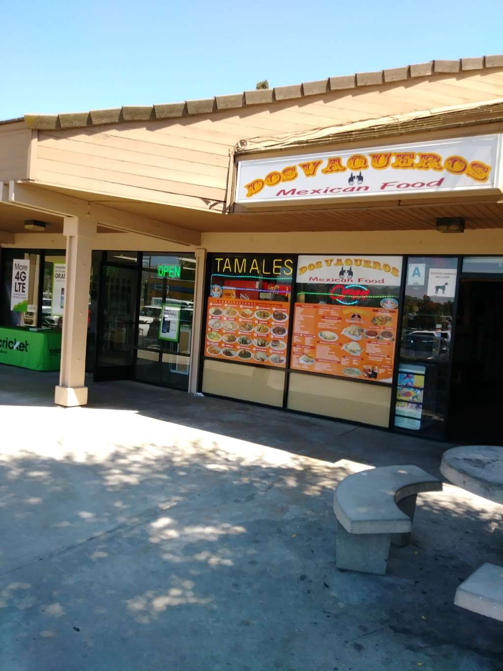 Dos Vaqueros Mexican Food | 665 E Lincoln Ave, Escondido, CA 92026, USA | Phone: (760) 781-1303