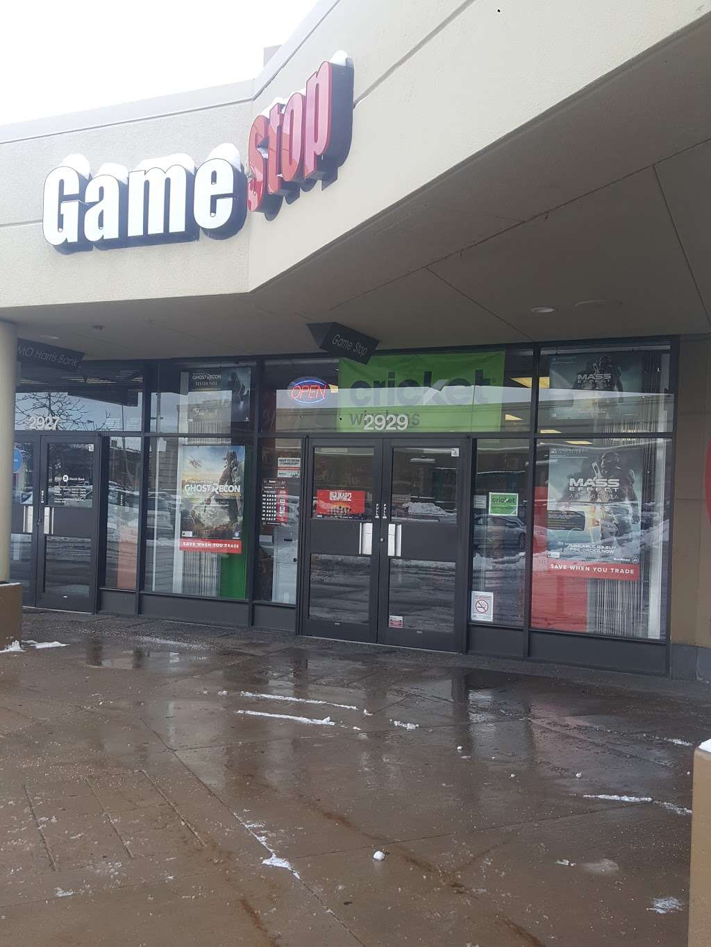 GameStop | 2929 W Addison St, Chicago, IL 60618 | Phone: (773) 539-1697