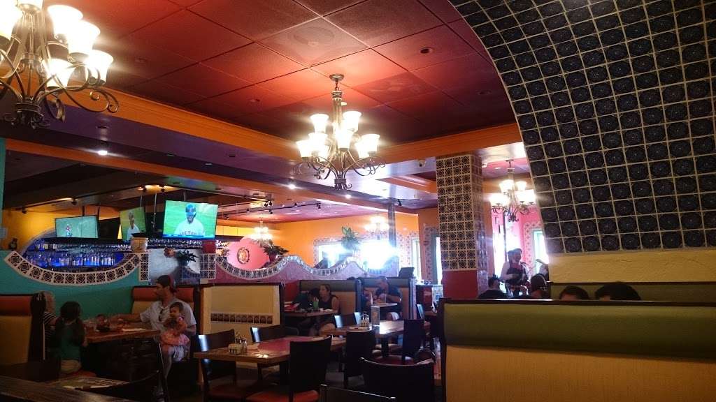 Casa Vallarta Mexican Restaurant | 114 Broadway, Saugus, MA 01906 | Phone: (781) 813-3980