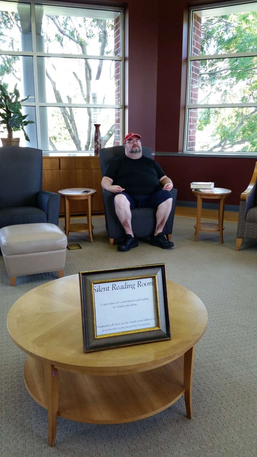 Aurora Public Library Eola Road Branch in 555 S Eola Rd, Aurora, IL