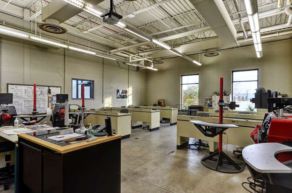 Joliet Junior College B Building (Welding) | 1215 Houbolt Rd, Joliet, IL 60431, USA | Phone: (815) 729-9020