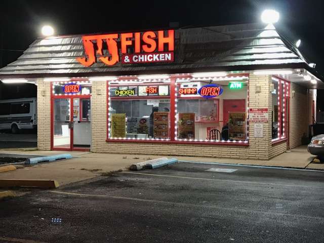 J&J Fish and Chicken | 5050 Broadway, Gary, IN 46408, USA | Phone: (219) 884-7000