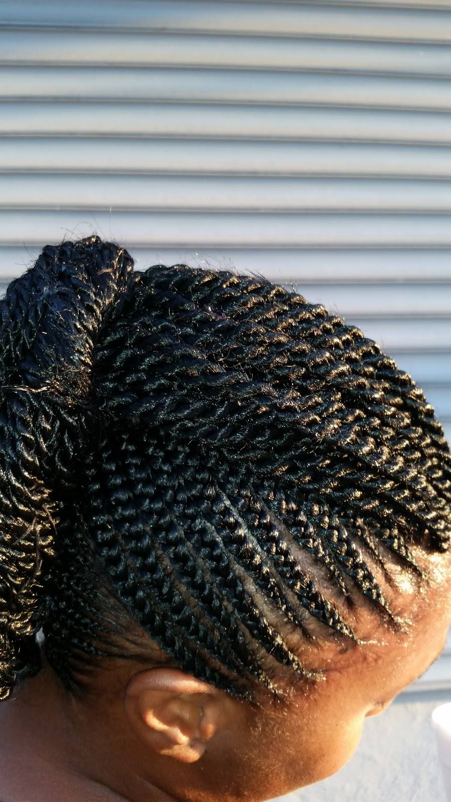 Deedee African Hair Braiding | 286 16th Ave, Newark, NJ 07103, USA | Phone: (973) 230-1900