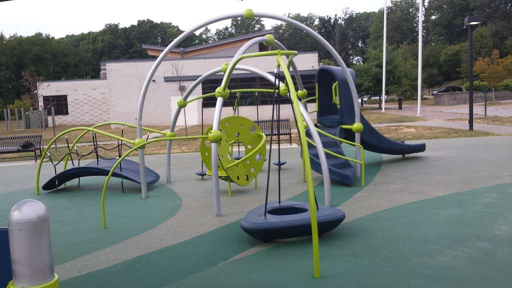 Hillcrest Recreation Center | 3100 Denver St SE, Washington, DC 20020, USA | Phone: (202) 645-9200