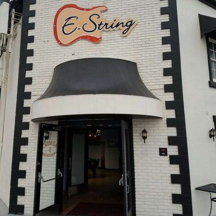 E-String Karaoke & Poker Bar | 2031 W Sunset Rd, Henderson, NV 89014, USA | Phone: (702) 437-8764