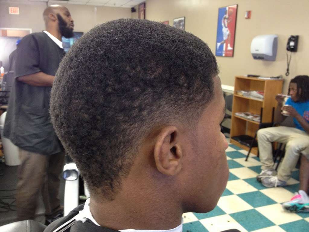 Kaygee.The.Barber @ Pro-Styln Barbershop | 13255 Worth Ave, Woodbridge, VA 22192 | Phone: (571) 408-9859