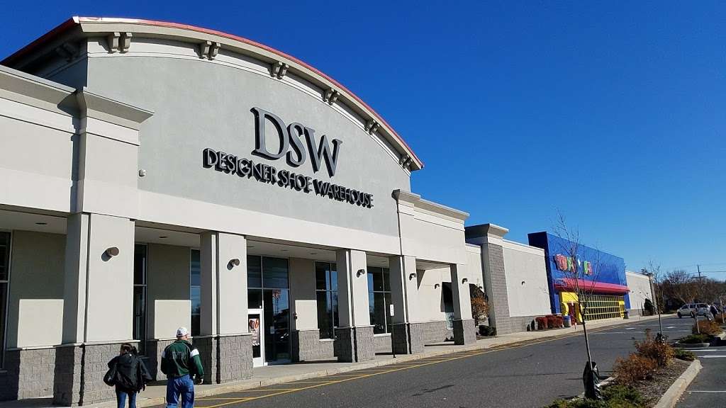 DSW Designer Shoe Warehouse | 135 NJ-35, Eatontown, NJ 07724, USA | Phone: (732) 440-3509