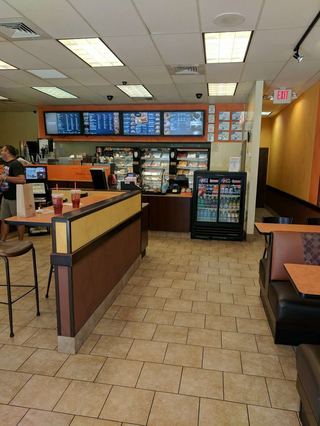 Dunkin | 2365 FL-44, New Smyrna Beach, FL 32168, USA | Phone: (386) 428-5700