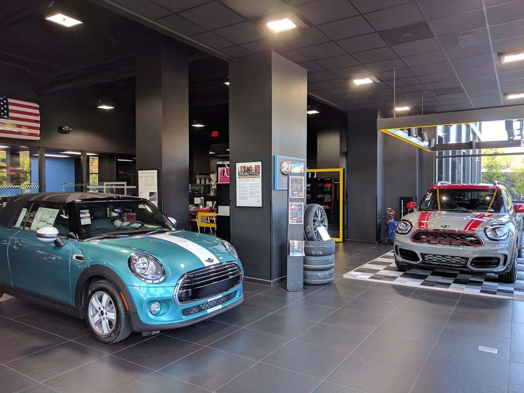 Bob Smith MINI | 24400 Calabasas Rd, Calabasas, CA 91302, USA | Phone: (818) 737-1967