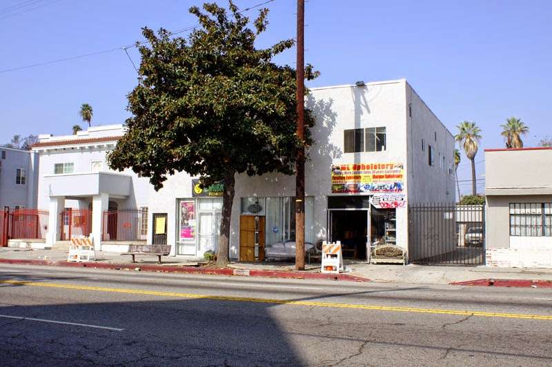 Upholstery Shop | 1861 W Adams Blvd, Los Angeles, CA 90018, USA | Phone: (323) 706-9552