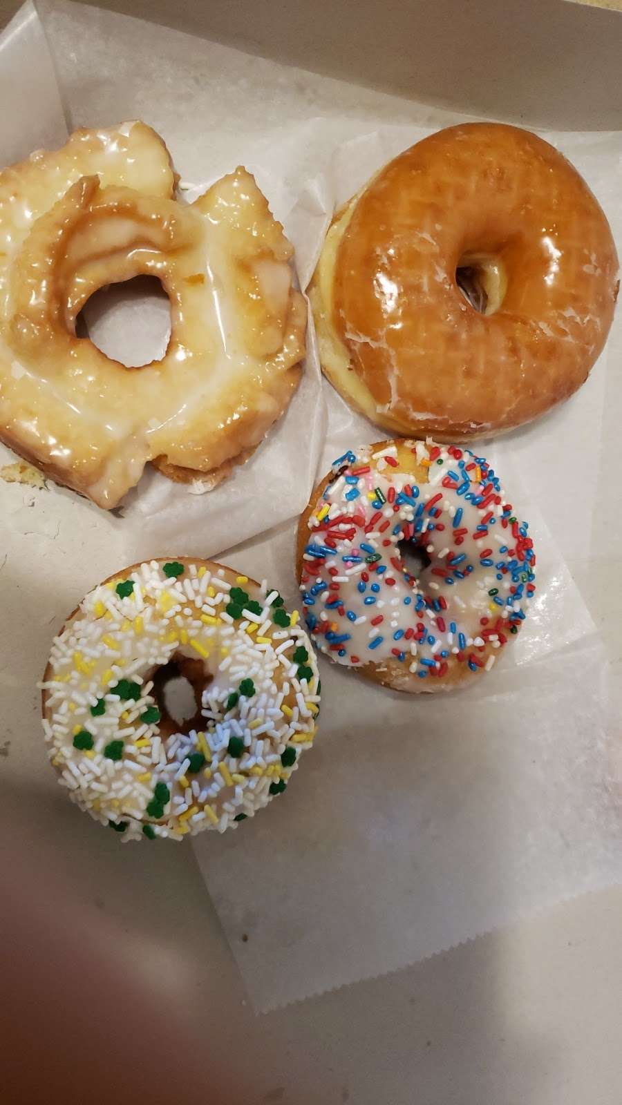 Marshall Donuts & Ice Cream | 3144 N E St, San Bernardino, CA 92405, USA | Phone: (909) 886-1053