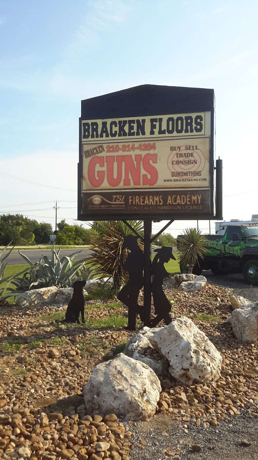 Bracken Guns | 18408 Nacogdoches #1, San Antonio, TX 78266, USA | Phone: (210) 314-4284